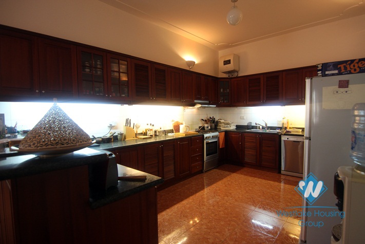 Swimming pool house with lots of space for rent in Tay Ho